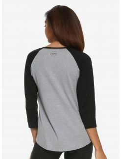 HUNIVERS Doctor Who Thirteenth Doctor TARDIS Pocket Raglan T-Shirt -Her Universe shop unnamed file 585